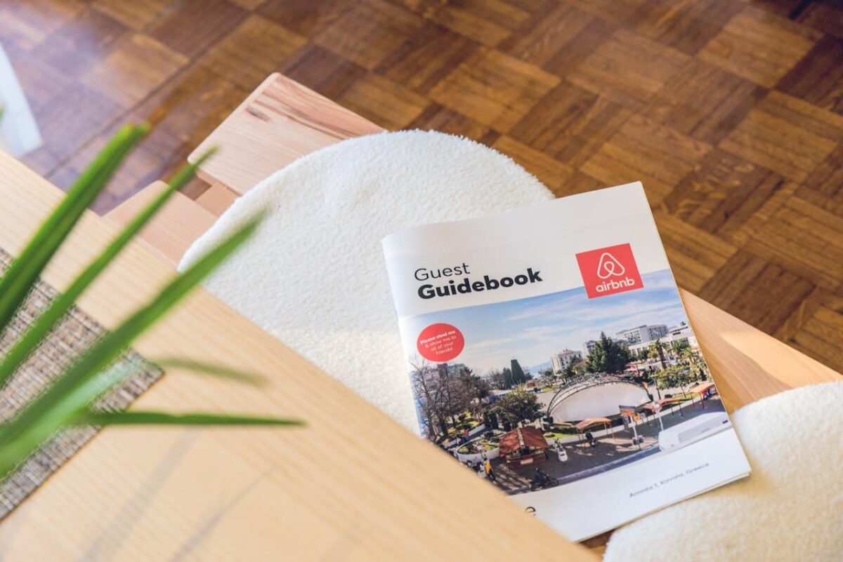 Women Hosts in India Earn ₹260 Crore on Airbnb in 2024 — Making Up 30% of the Platform